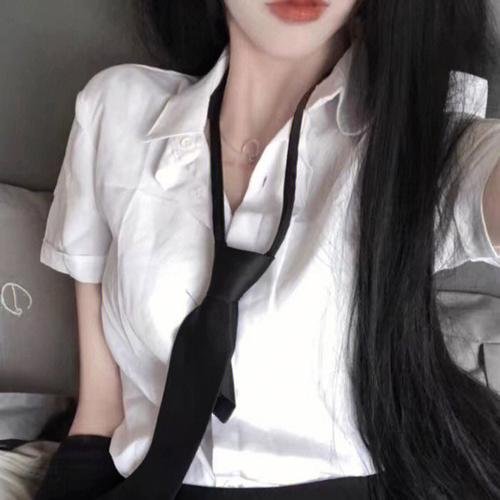 丑娃娃 海报